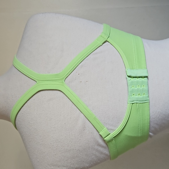 Victoria Secret Sport bra size 34C - Picture 5 of 11